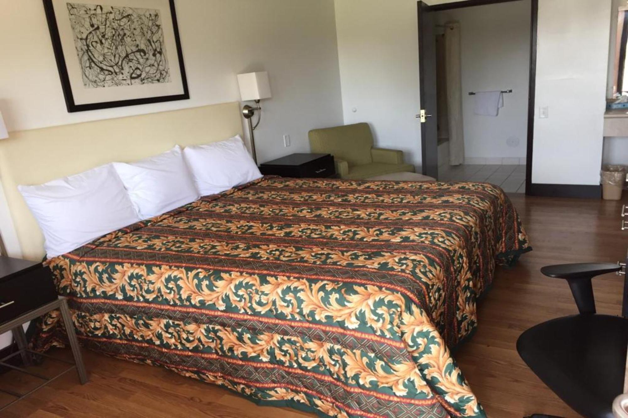 Economy Inn Of Holland Eksteriør bilde